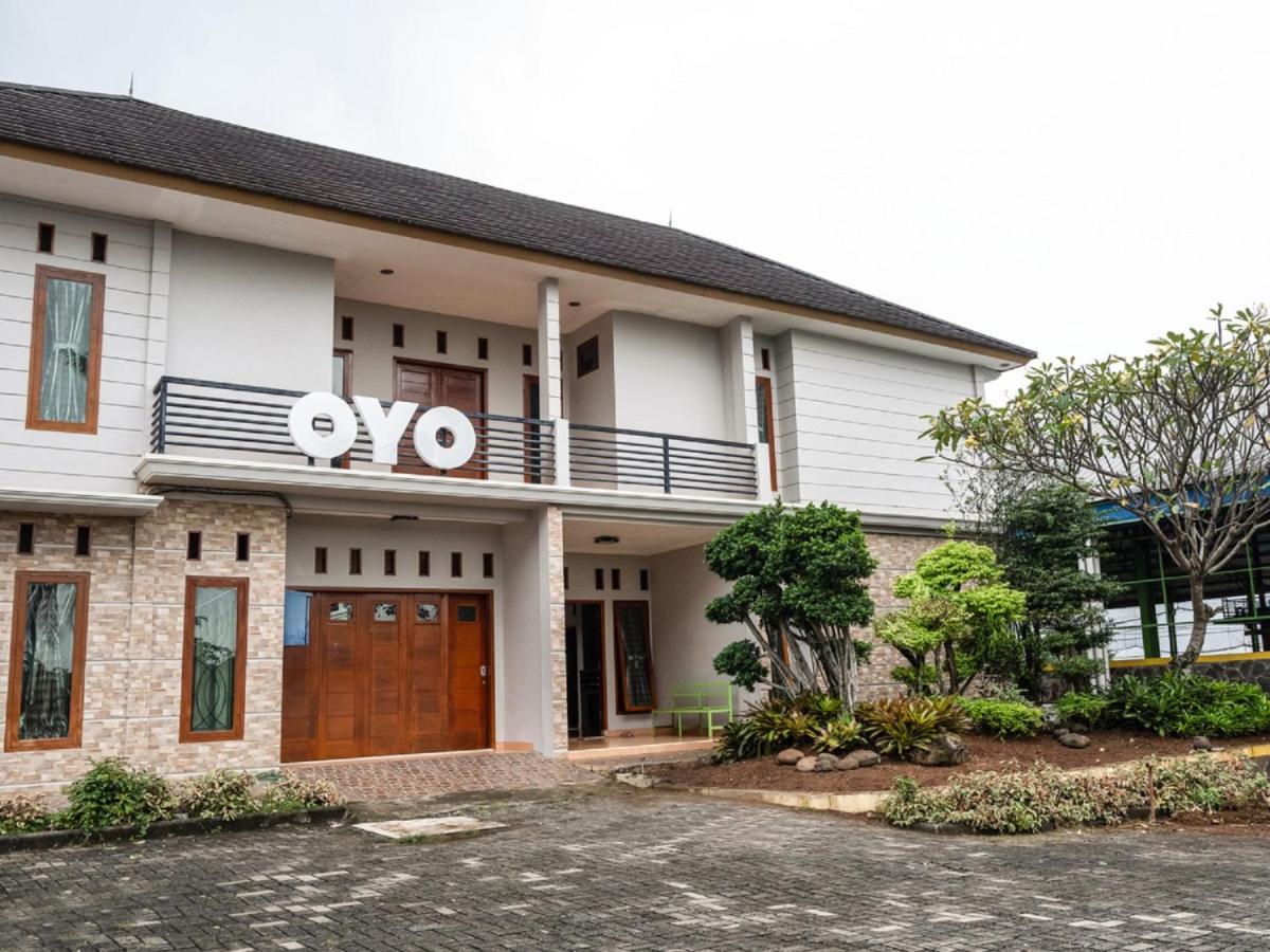 OYO 2912 Graha Minda Syariah Hotel Bandar Lampung Bagian luar foto